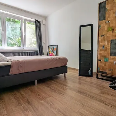 Aux Cedres - Peaceful With Easy Parking *